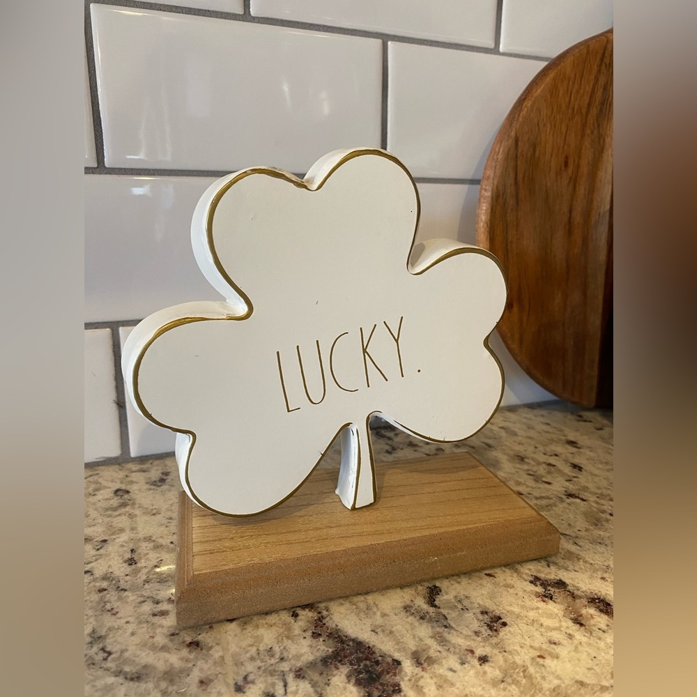 Rea Dunn Table Top Lucky Shamrock Decor